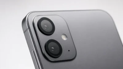 Kameralinsskydd monterat på iPhone Bulldog kameralinsskydd monterat på iPhone